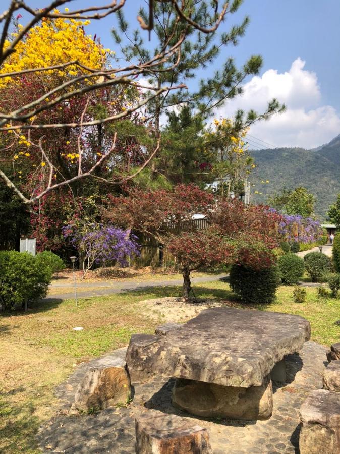 Flying Villa Nantou Esterno foto