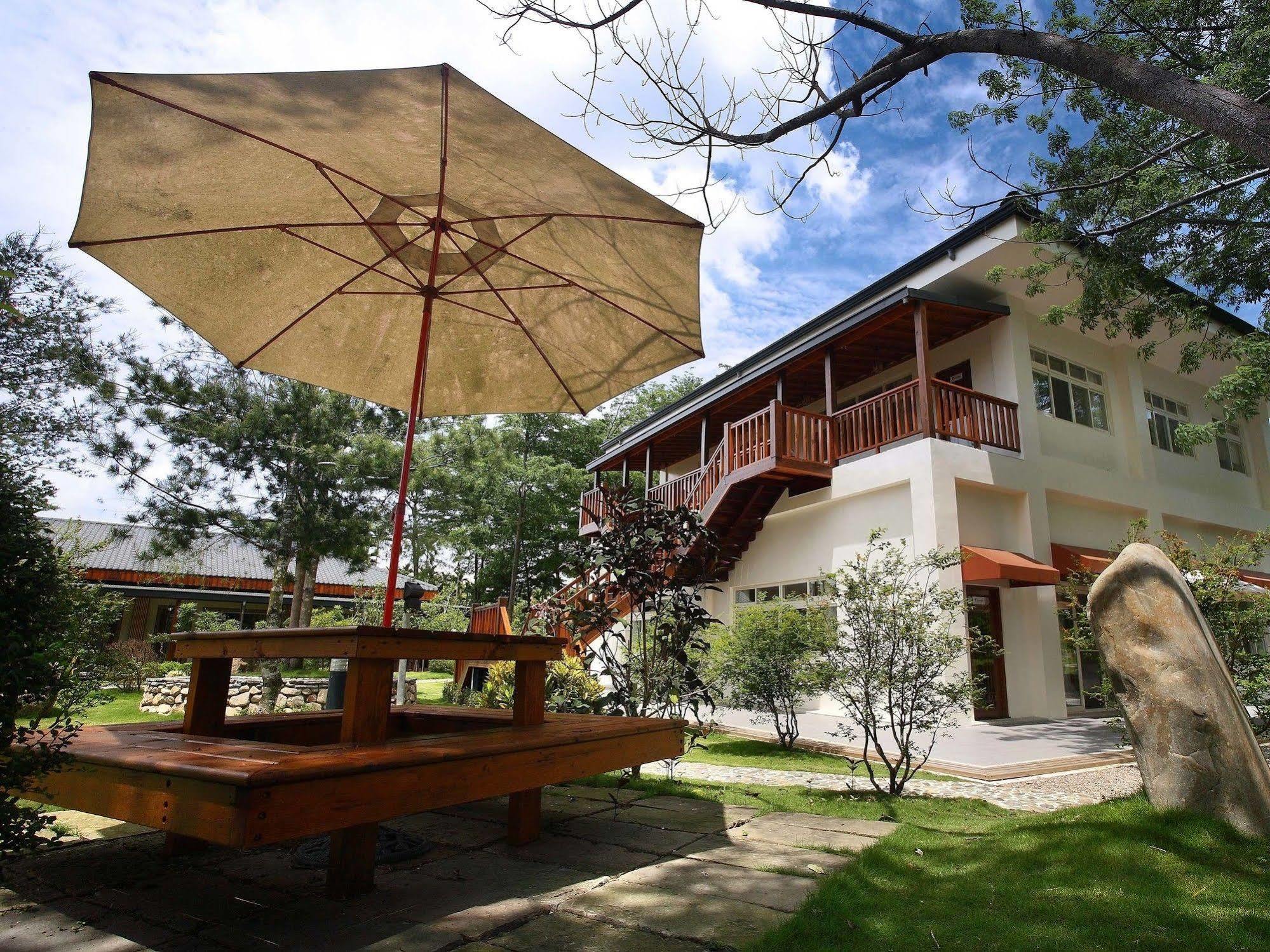 Flying Villa Nantou Esterno foto